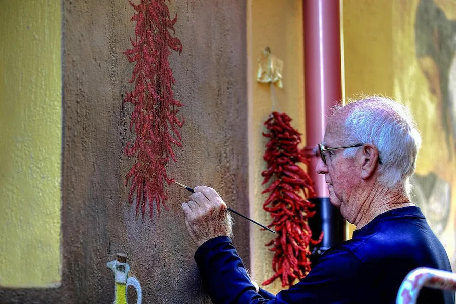 Diamante: viaggio tra street art e peperoncino